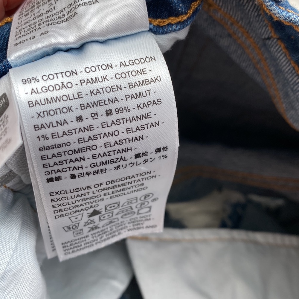 Levi’s | 501 Cut Off Denim Shorts - Picture 13 of 13